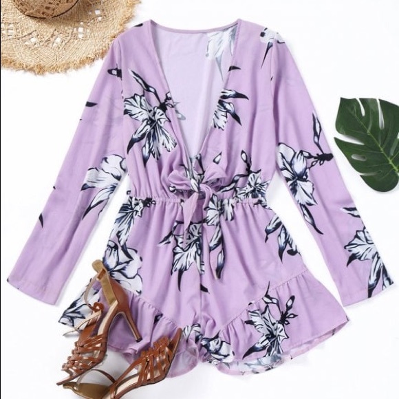 Zaful Pants - MOVING SALE- NWT Zaful Romper- Size M